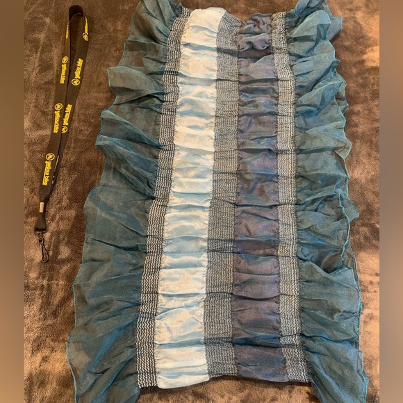 Infinity Loop Scarf Wrap Up Blue Turquoise Tone Ruffle - Picture 4 of 9